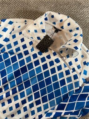 Acegolfs Women’s M 1/4 Zip Golf JacketBlue & White Geometric Diamond Print NWT